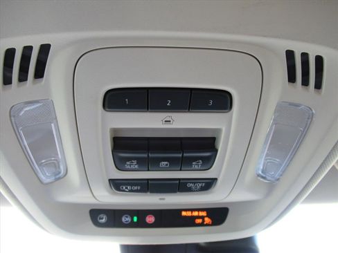 Used 2023 Buick Envision Avenir image 33