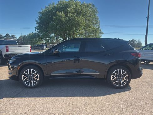 Used 2024 Chevrolet Blazer RS w/ Driver Confidence II Package AWD/4WD image 5
