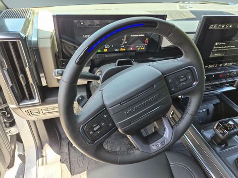 New 2026 GMC Hummer EV 4x4 Crew Cab image 10