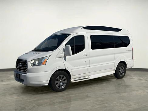 Certified 2017 Ford Transit 150 XLT image 8
