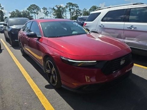 Used 2026 Honda Accord SE image 2