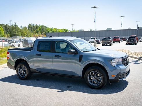 New 2026 Ford Maverick XLT FWD image 12