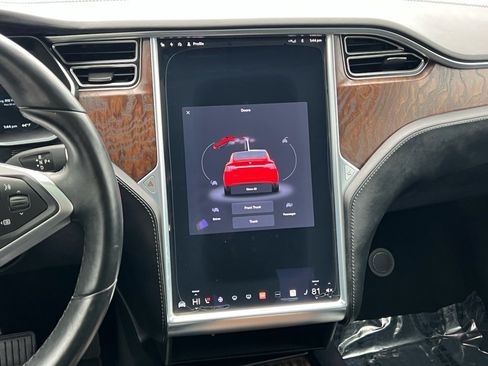 Used 2016 Tesla Model X 90D image 25