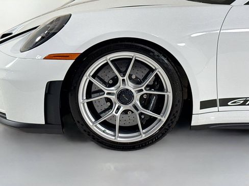 Used 2025 Porsche 911 GT3 w/ Chrono Package RWD image 39