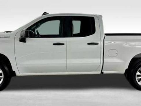 Used 2022 Chevrolet Silverado 1500 Custom image 5