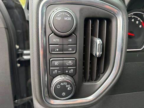Used 2021 Chevrolet Silverado 1500 LT Trail Boss w/ Convenience Package II AWD/4WD image 14
