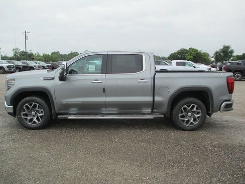 New 2026 GMC Sierra 1500 SLT w/ SLT Premium Plus Package AWD/4WD image 11