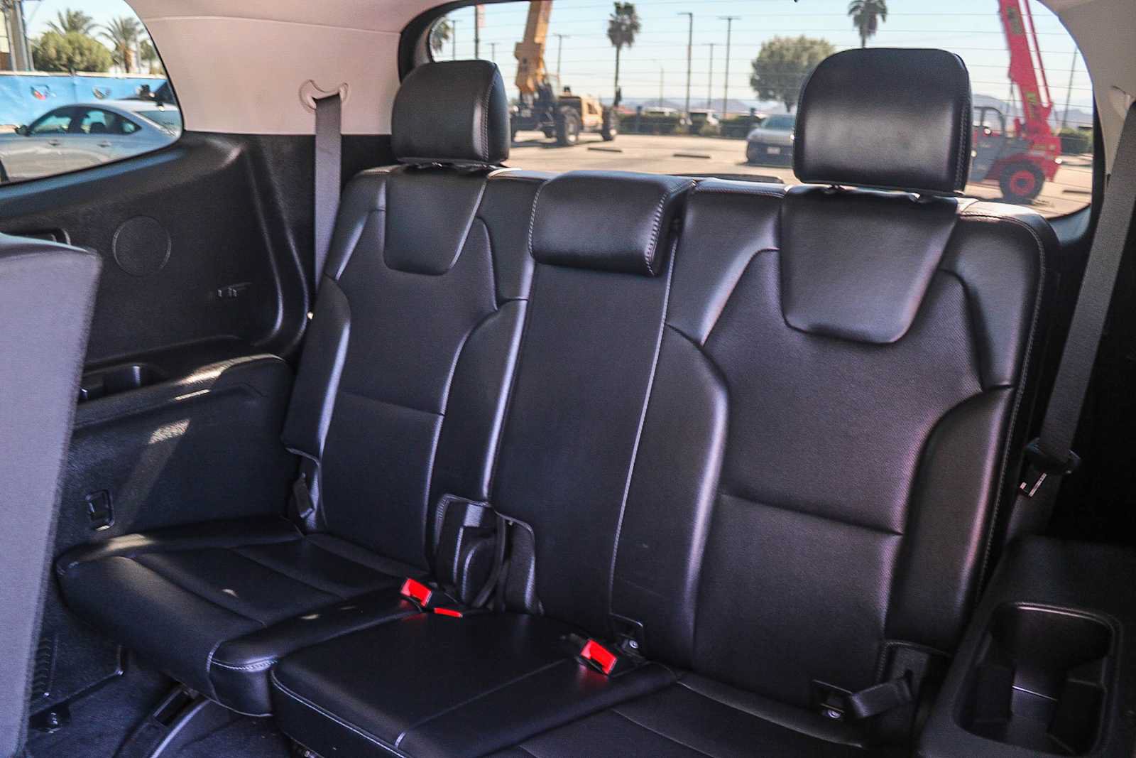Used 2024 Kia Telluride LX FWD image 19