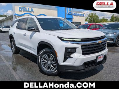 Used 2024 Chevrolet Traverse LS