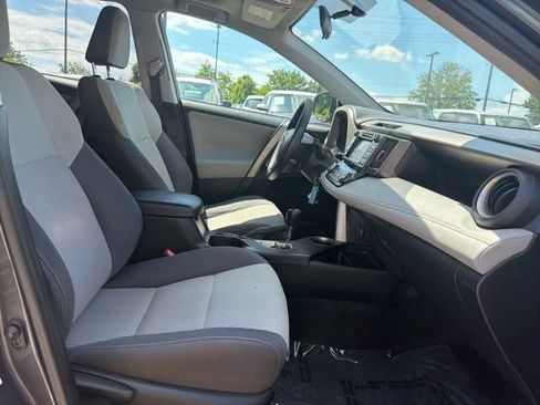 Used 2015 Toyota RAV4 XLE AWD/4WD image 28