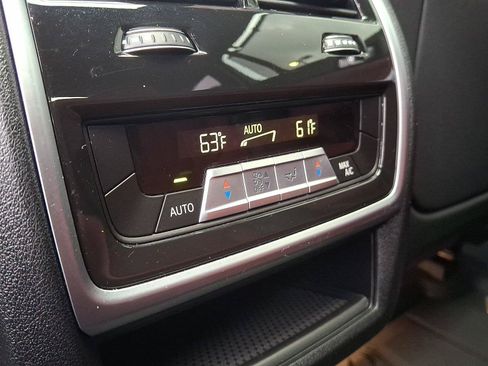 Used 2022 BMW X6 xDrive40i w/ Executive Package AWD/4WD image 11