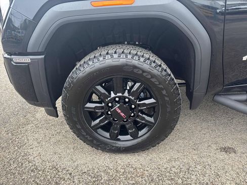 New 2026 GMC Sierra 2500 AT4 w/ Technology Package image 11