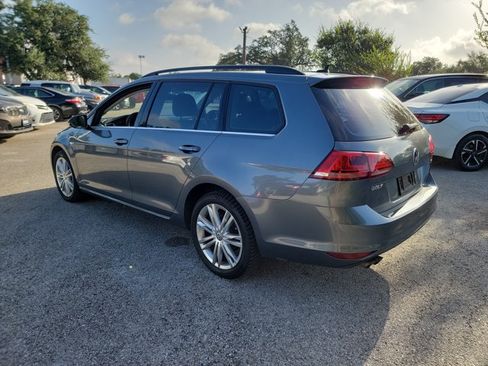 Used 2015 Volkswagen Golf TDI SE FWD image 7