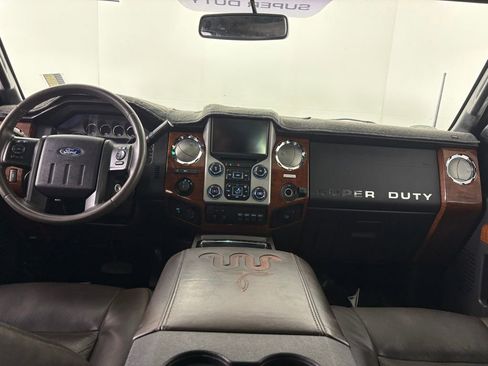 Used 2016 Ford F250 King Ranch w/ FX4 Off-Road Package AWD/4WD image 25