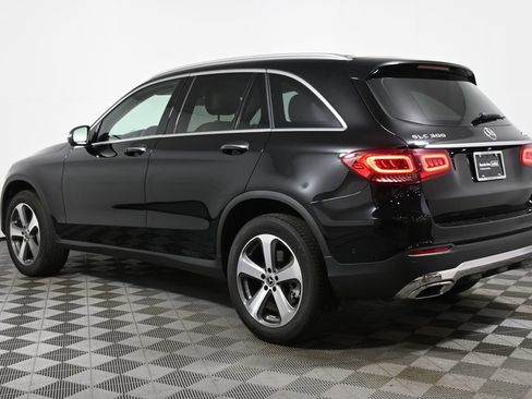 Certified 2022 Mercedes-Benz GLC 300 4MATIC image 5