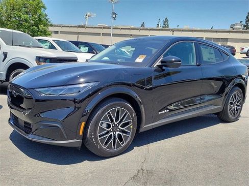 New 2025 Ford Mustang Mach-E Premium image 20