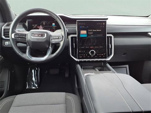 Used 2025 GMC Acadia Elevation image 17