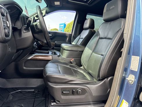Used 2019 Chevrolet Silverado 1500 High Country w/ Technology Package AWD/4WD image 18