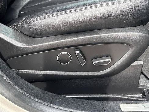 Used 2023 Lincoln Nautilus FWD image 38