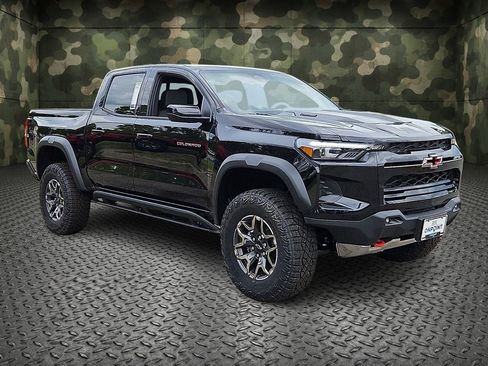 New 2026 Chevrolet Colorado ZR2 AWD/4WD image 2