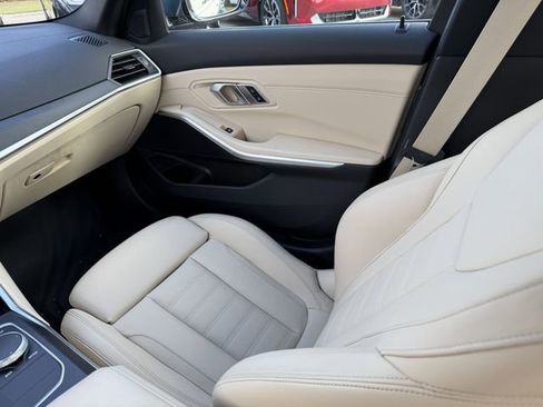 Used 2020 BMW 330i xDrive Sedan w/ Premium Package image 13