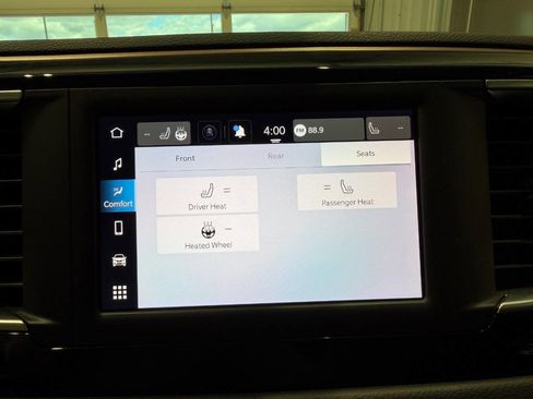 Used 2023 Chrysler Voyager LX FWD image 20