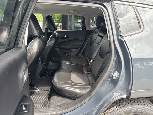 Used 2018 Jeep Compass Trailhawk w/ Cold Weather Group AWD/4WD image 30