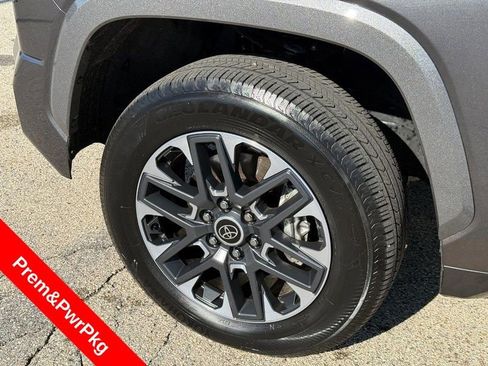 Used 2024 Toyota Tundra Limited AWD/4WD image 10