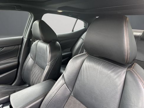 Used 2023 Nissan Maxima SR w/ Sport Mat Group FWD image 14