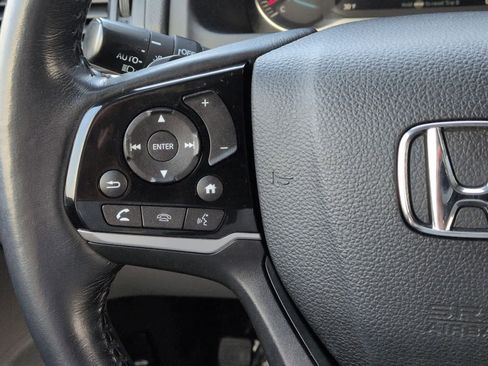 Used 2020 Honda Pilot Touring image 26
