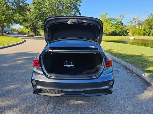 Used 2024 Kia Forte LXS image 10