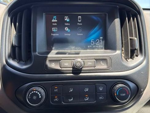 Used 2018 Chevrolet Colorado W/T w/ WT Convenience Package AWD/4WD image 8