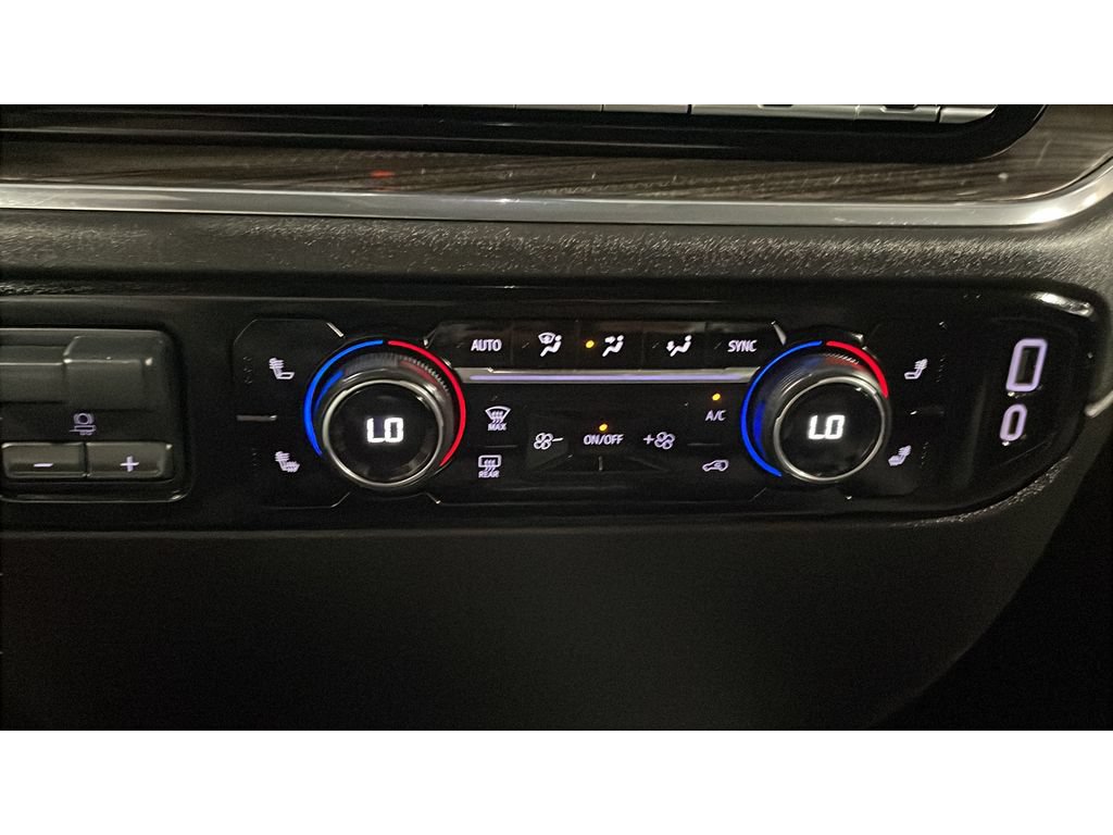 Used 2024 Chevrolet Silverado 1500 RST AWD/4WD image 14