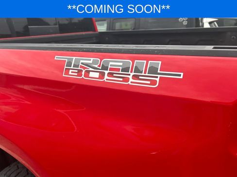 Used 2020 Chevrolet Silverado 1500 LT Trail Boss AWD/4WD image 6