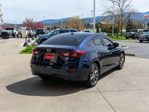Used 2018 MAZDA MAZDA3 Grand Touring image 7