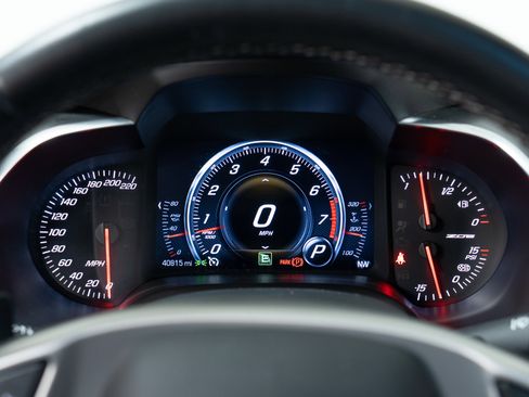 Used 2015 Chevrolet Corvette Z06 w/ 2LZ Preferred Equipment Group image 21