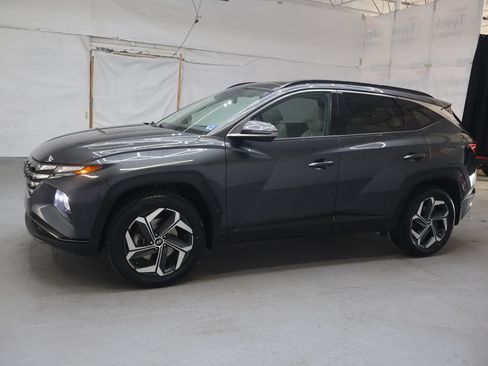 Used 2022 Hyundai Tucson Limited w/ Cargo Package AWD/4WD image 4
