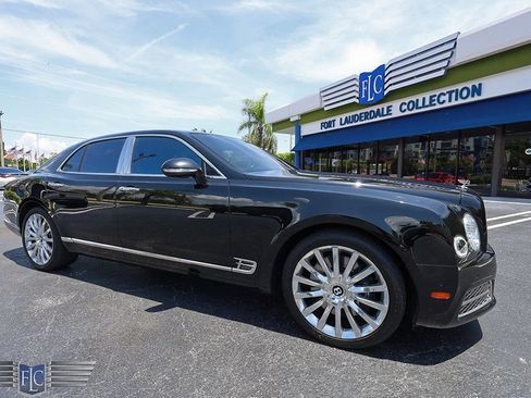 Used 2017 Bentley Mulsanne RWD image 4