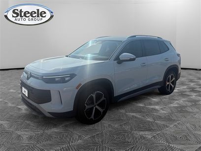 New 2025 Volkswagen Tiguan SE