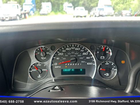 Used 2013 Chevrolet Express 1500 RWD image 24