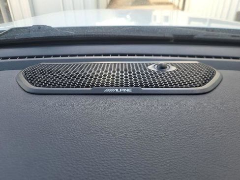 Used 2025 RAM 1500 Laramie AWD/4WD image 29