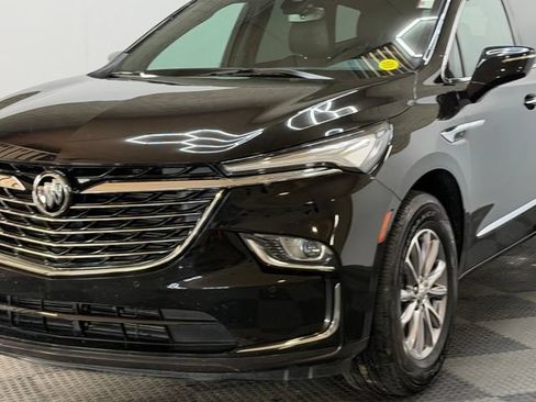 Used 2023 Buick Enclave Essence AWD/4WD image 6