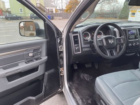 Used 2014 RAM 1500 Tradesman w/ Power & Remote Entry Group image 10