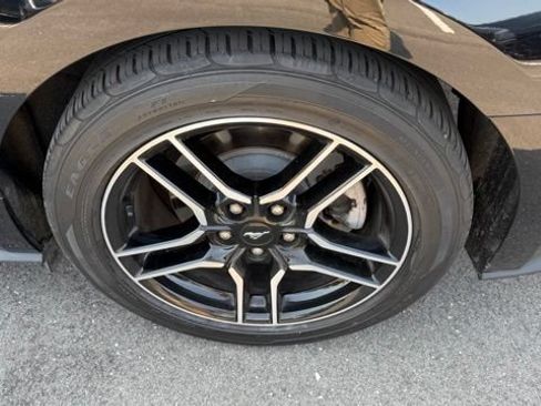 Used 2022 Ford Mustang Premium RWD image 14