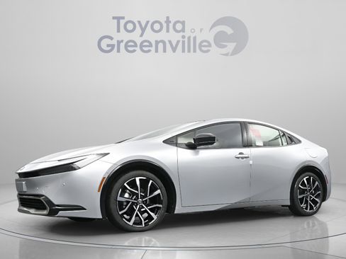 New 2026 Toyota Prius Plug-In Hybrid FWD image 2