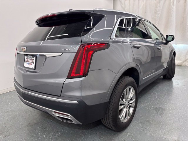 Used 2022 Cadillac XT5 Premium Luxury w/ Technology Package AWD/4WD image 8