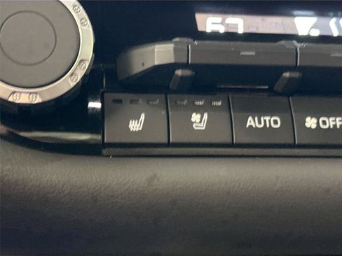 Certified 2025 Toyota Sequoia Platinum AWD/4WD image 8