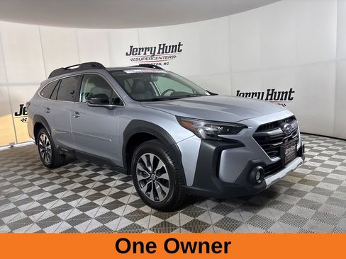 Used 2024 Subaru Outback Limited AWD/4WD image 4