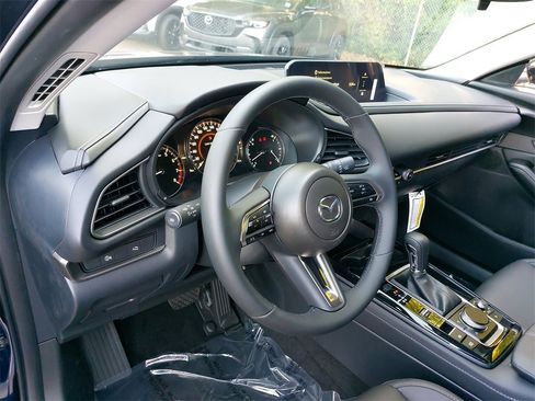 New 2025 MAZDA CX-30 AWD 2.5 S w/ Select Sport Pkg image 16