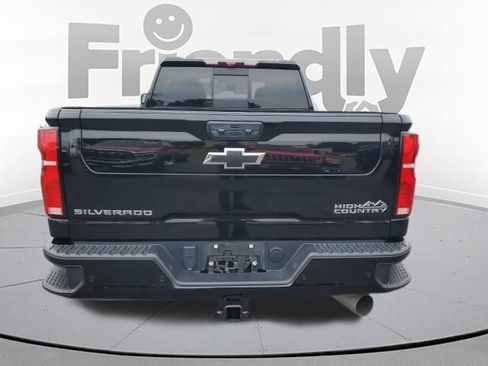Used 2024 Chevrolet Silverado 3500 High Country w/ High Country Premium Package AWD/4WD image 4